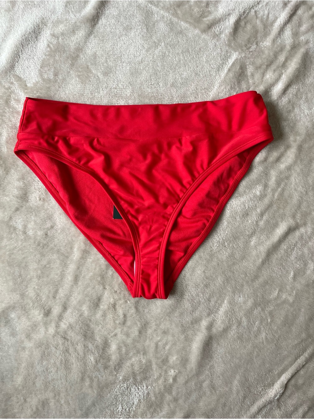 Wild Fable Women’s Red Mid Rise Bikini Bottoms Small (4-6) NWT